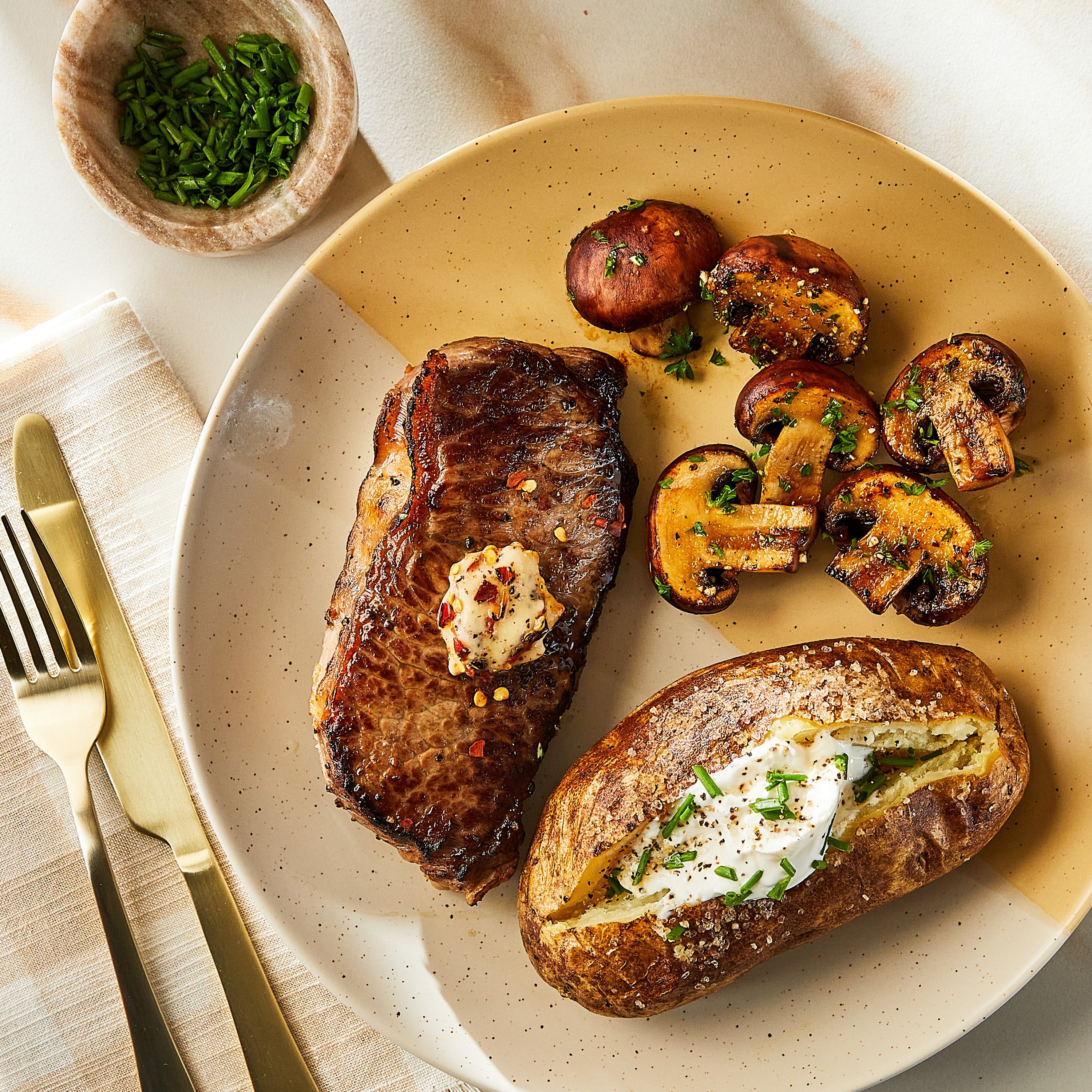 Marketside Butcher Grass-Fed Beef New York Strip Steak, 0.625 - 1.1 lb