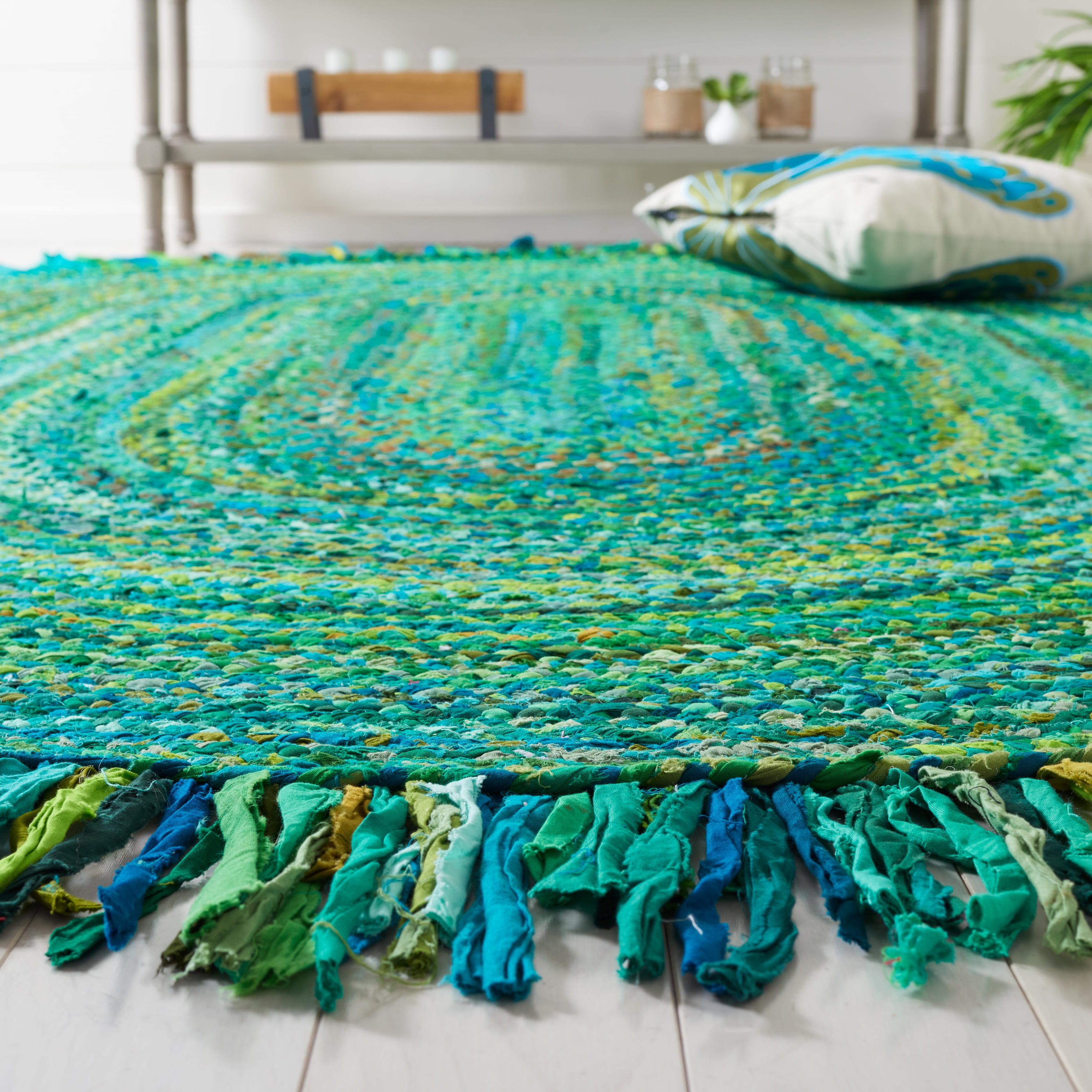 SAFAVIEH Braided Paisley Transitional Cotton Reversible Area Rug, Green, 6' x 9' Oval