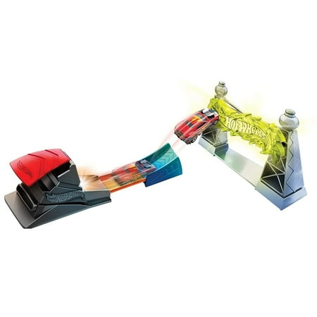 Hot Wheels Electric Tower Play Set - Classic Stunt Set 1 ~ Includes Iconic Car, Tracks and Launcher