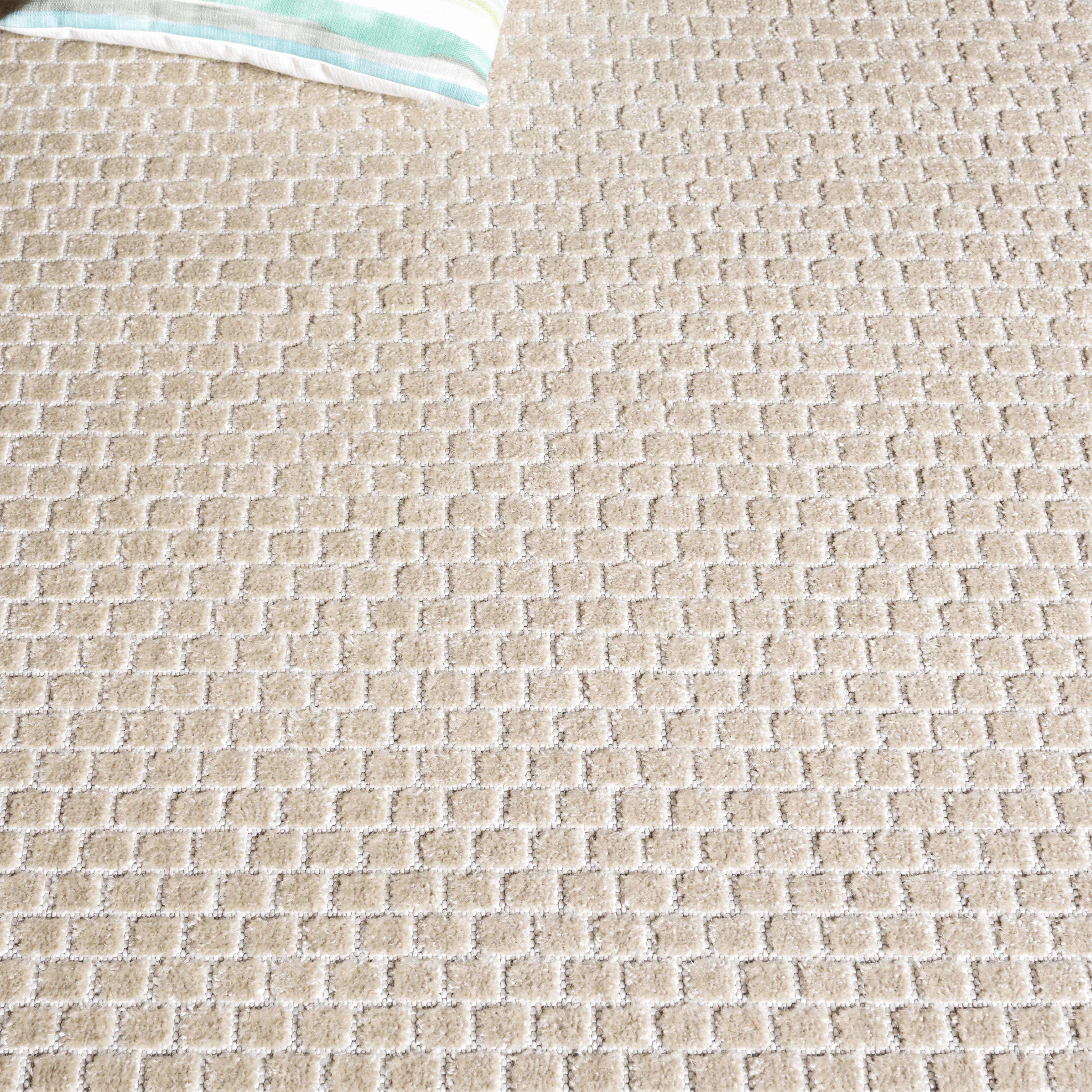 SAFAVIEH Stella Alton Geometric Indoor/Outdoor Area Rug, Beige, 8'2" x 10'