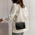 thumbnail image 4 of Bolsos de hombro con cadena de color sólido Bolsos cruzados de cuero PU para mujer (Negro) Tmvgtek Para estrenar, 4 of 9