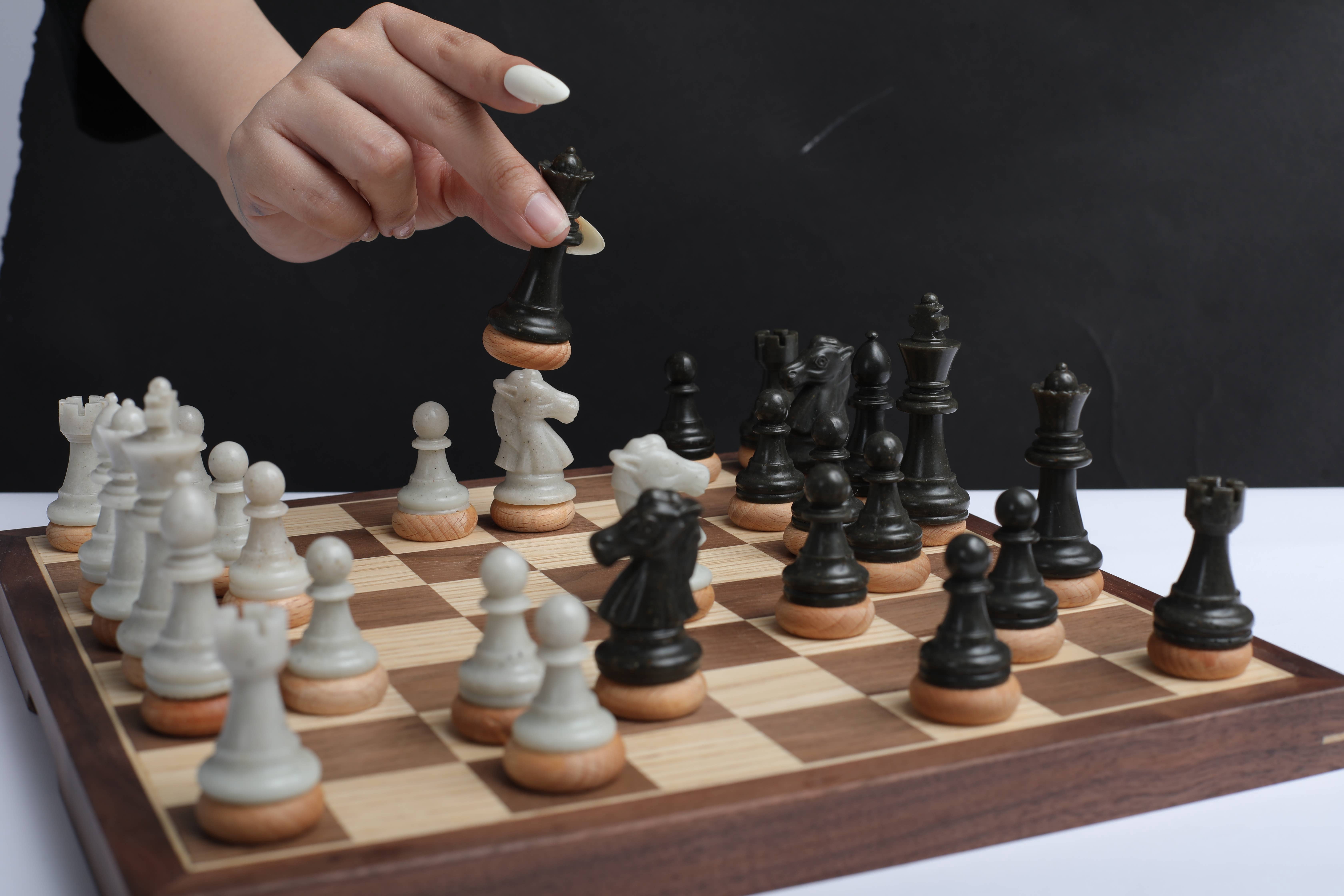 Glowneon Premium Wood Chess Set, Luxury Chess Set With Wood Board