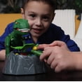 thumbnail image 2 of Juego Dino Crunch Goliath: Consigue los huevos antes que el dinosaurio, 2 of 3