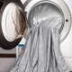 thumbnail image 4 of Manta Ligera de Verano para Adultos y Niños, Mantas Frías para Dormir, Manta de Hielo, Lavable A Máquina, 4 of 5