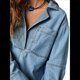 thumbnail image 3 of Chaqueta Vaquera Holgada de Larga con Bolsillo y Botones para Mujer, Estilo Informal, con Cuello en V y Botones. Azul M, 3 of 6