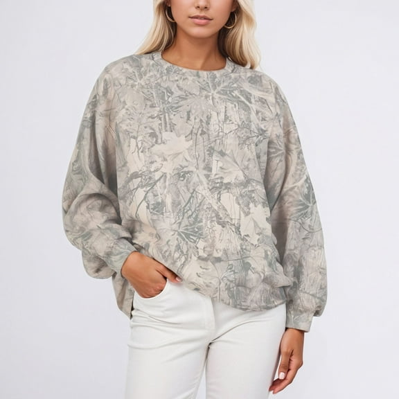 Womens Camo Sweatshirt Oversized Graphic Maple Leaf Print Crewneck Long Sleeve Y2k Trendy Fall Pullover Hoodies Light Gray L