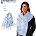 thumbnail image 2 of Bufanda Bluelander de Invierno para Mujer, Azul claro, 2 of 5