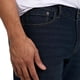 thumbnail image 4 of Jeans IZOD para hombre, corte recto, estilo clásico con 5 bolsillos, azul oscuro, 4 of 7
