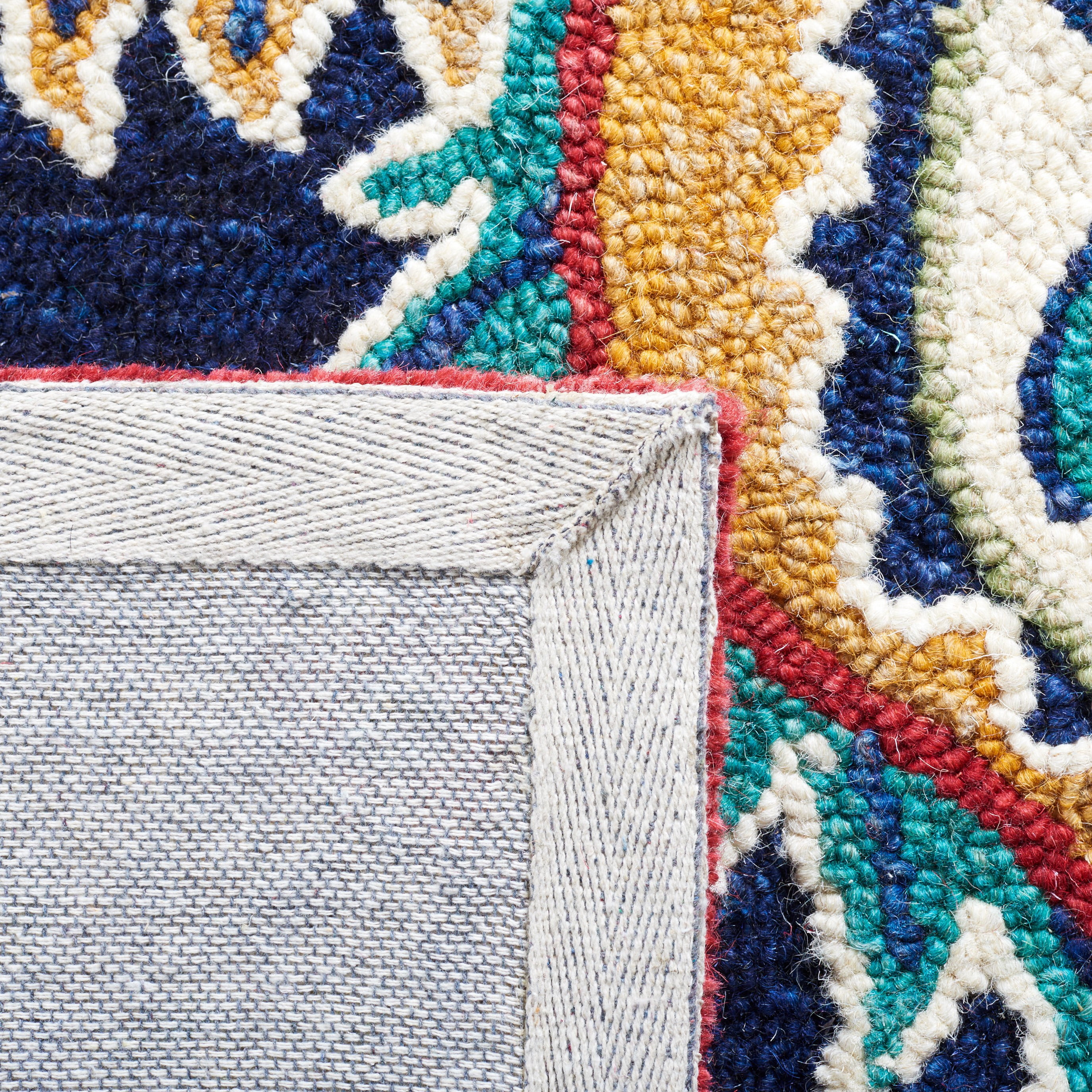 SAFAVIEH Blossom Pauletta Floral Area Rug, Navy/Ivory, 5' x 8'