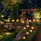 thumbnail image 4 of Lámpara solar LED de crisantemo para jardín, iluminación exterior con flores artificiales, lámpara decorativa floral para jardín, iluminación exterior, luces decorativas para jardín, luces, 4 of 8