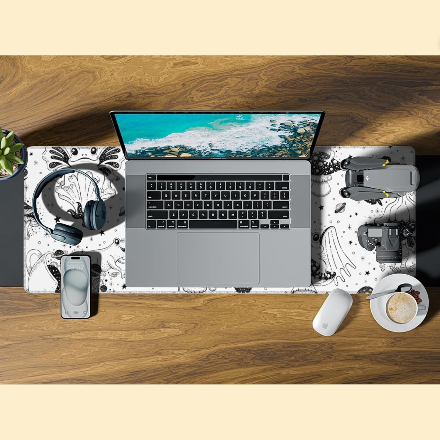 Kawaii Frog Gaming Mouse Pad,Green Cute Desk Mat,31.5""X15.7"" Large Desk Pad with Stitched Edge Non-Slip Base Keyboard Big Mouse Pad for Office Home Work Gaming, WDQ-D09