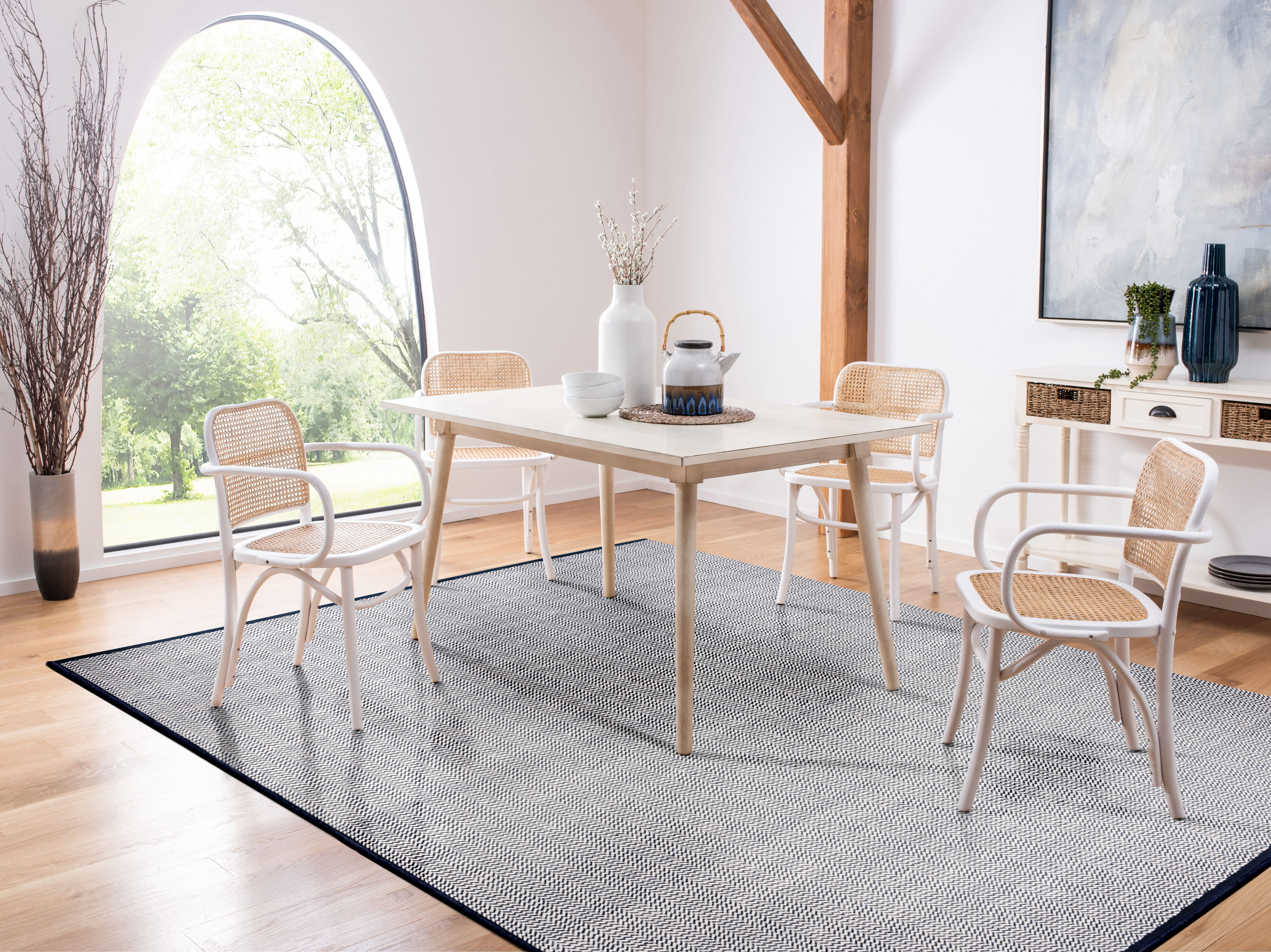 SAFAVIEH Vermont Zavia Chevron Area Rug, Navy/Ivory, 6' x 6' Square