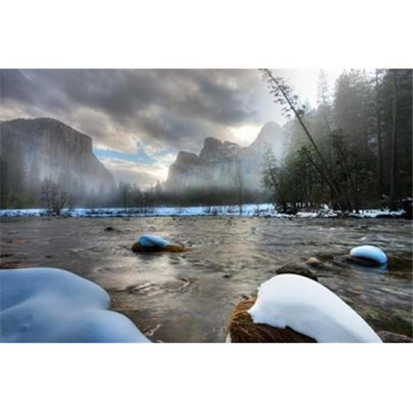 Posterazzi PDDUS05TNO0034 Merced River El Capitan in Background Yosemite California Poster Print by Tom Norring - 38 x 25 in.