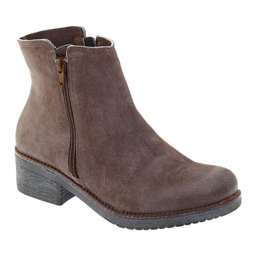 naot wander boot
