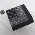 thumbnail image 2 of Soidarity Bufanda pequeña cuadrada de moda Hip hop Cool Guy mujeres hombres impresión cabeza envoltura rap estrella pañuelo cuello lazo para el pelo Accesorios para máquinas de ejercicios Negro Soidarity JJ15373-04, 2 of 6