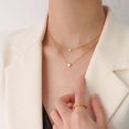 thumbnail image 3 of Cadena de clavícula de acero de titanio apilada de doble capa, colgante de estrella de cinco puntas, collar de perlas de imitación, collar de doble capa para mujer, dorado, 3 of 3
