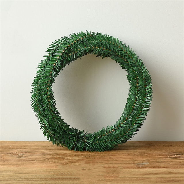 Fiudx Guirnalda Norfolk, Decoración Navideña, Diseño de Ratán Sintético Verde Natural, Larga Duración, Uso En Interiores y Exteriores, Ideal para Transformar Tu Hogar En Una Fiesta, 550 Cm de Largo.