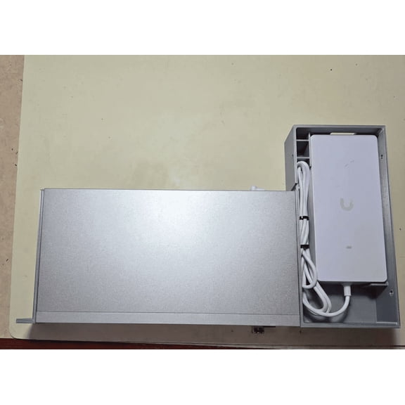 Rack Mount for UniFi USW-Pro-Max-16-PoE – 1U 19" with Tray for PSU Aluminum Look