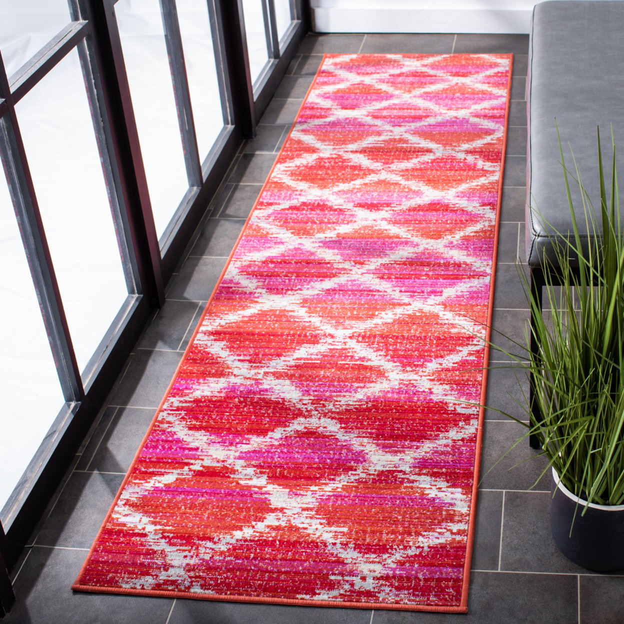 SAFAVIEH Montage Peyton Geometric Indoor/Outdoor Area Rug, Fuchsia/Ivory, 6'7" x 6'7" Square