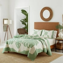 Molokai 1-Piece Green Floral Cotton Full/Queen Cotton Quilt
