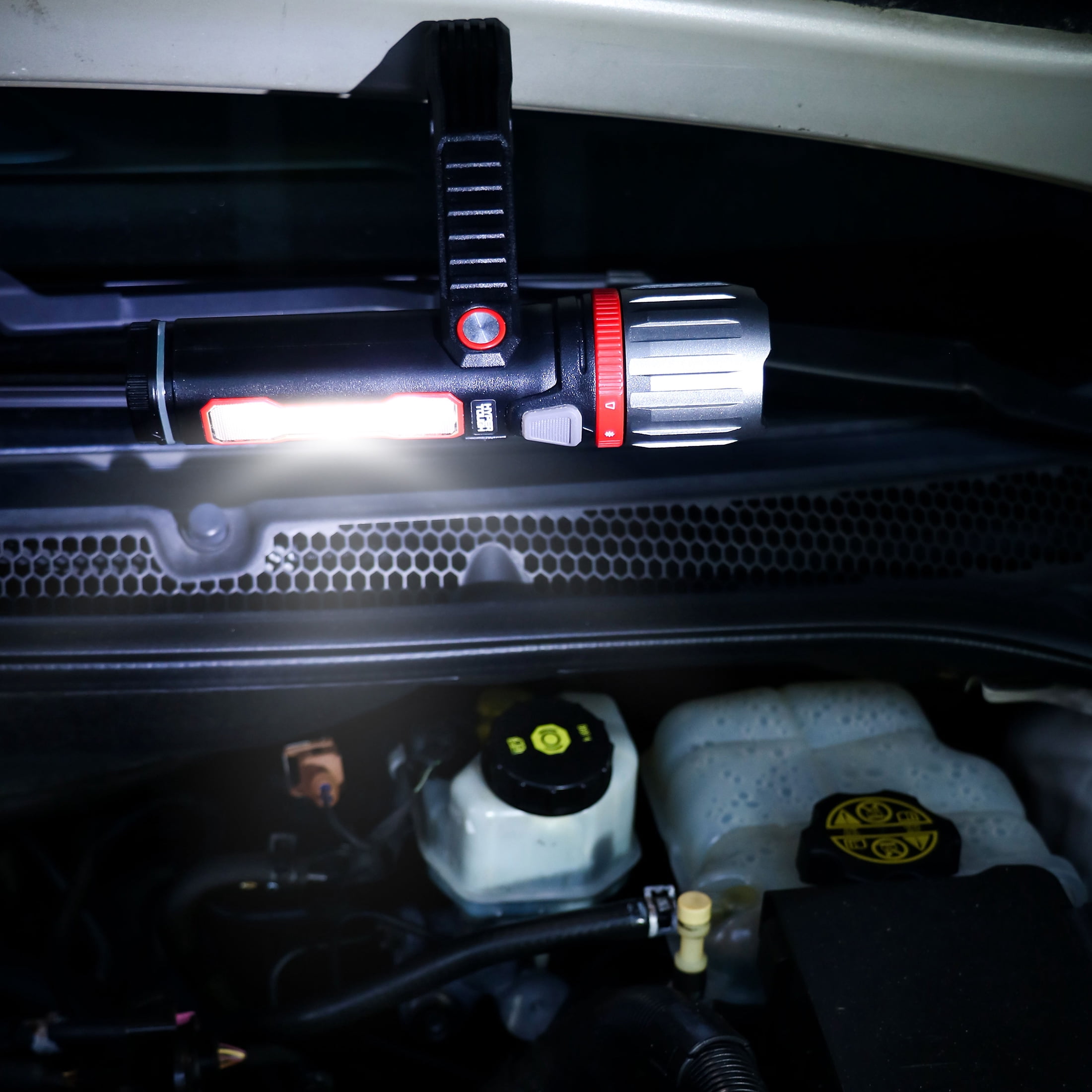 Hyper Tough 2000 Lumen LED Portable Rechargeable Work Light with