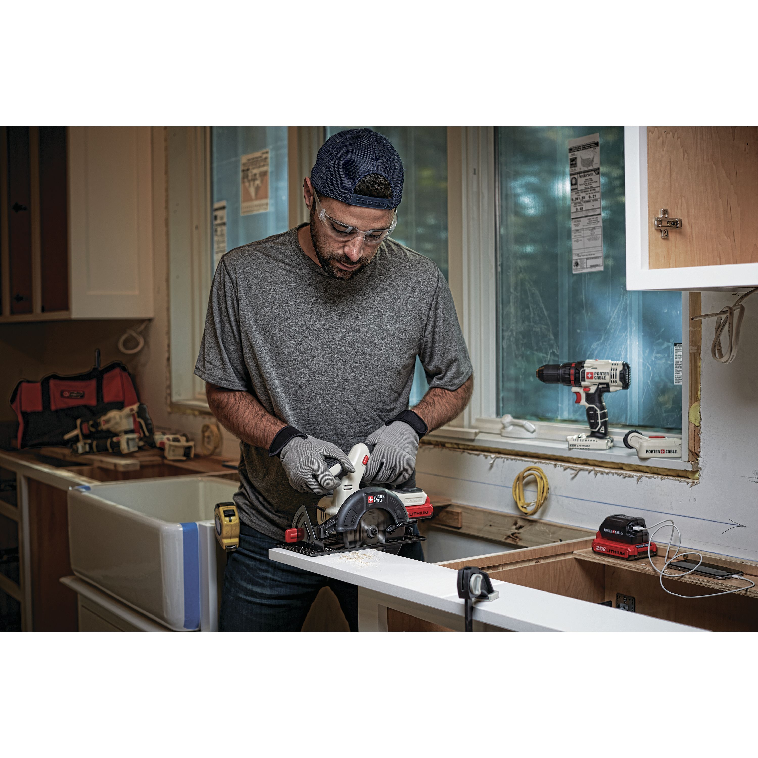 PORTER CABLE 20V MAX Lithium-Ion 6.5-Inch Cordless Circular Saw (Bare Tool / Battery Sold Separately), PCC660B - image 3 of 5