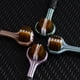thumbnail image 4 of Set de tres cepillos de dientes: limpieza de 360°, mango ergonómico, colores aleatorios, paquete de dos para una mayor higiene, 4 of 7