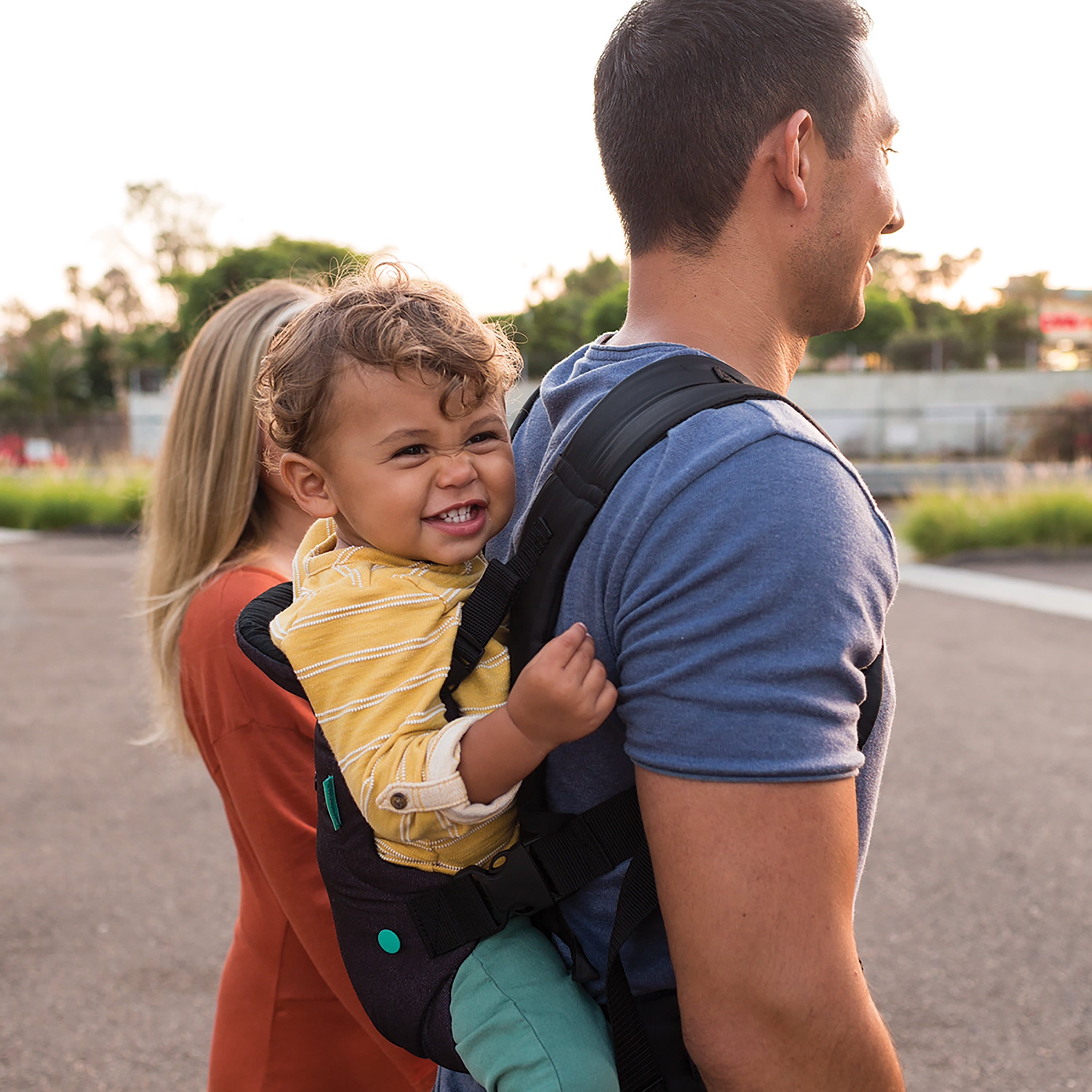 Infantino Flip 4-in-1 Convertible Light & Airy Baby Carrier, 4-Position, 8-32lb, White