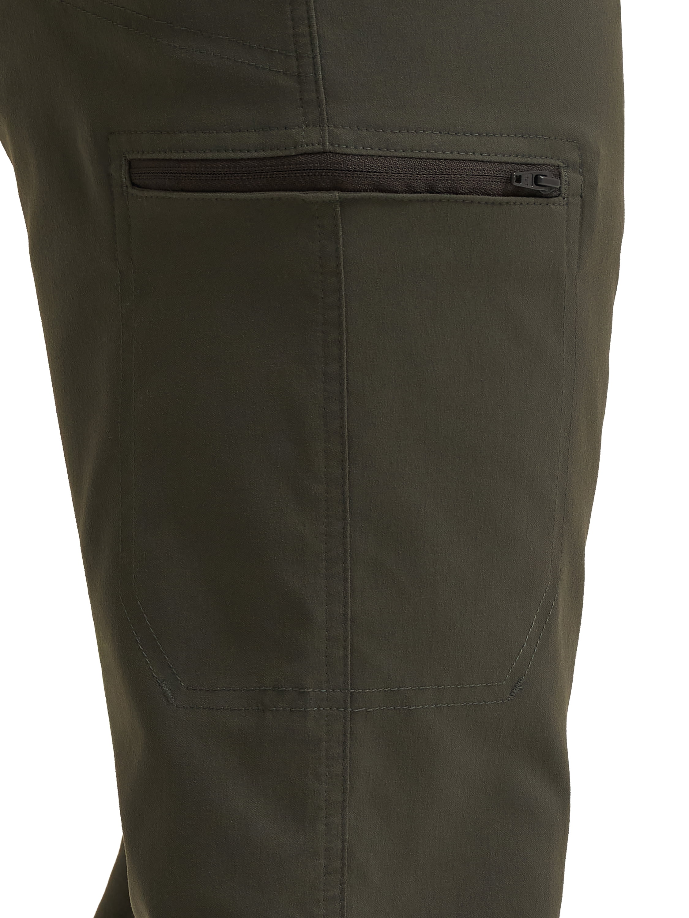 Wrangler ® Men’s Outdoor All Terrain Cargo Pant with UPF 50+ Protection 34x34 - 50x30
