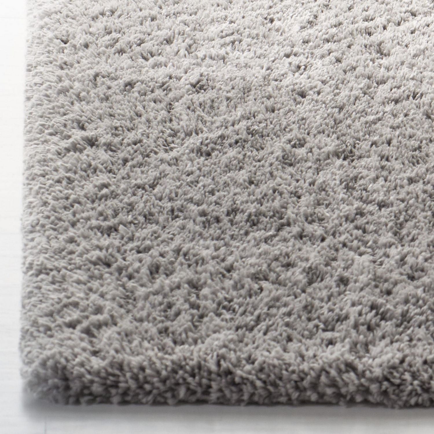 SAFAVIEH Fontana Jamie Solid Plush Shag Area Rug