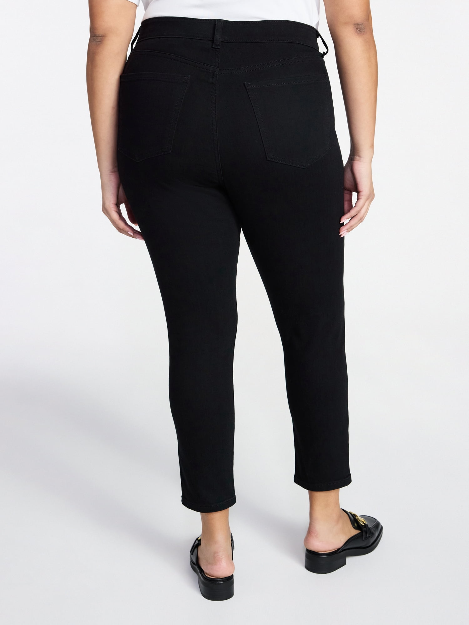 Terra & Sky Women's Plus Signature Denim Skinny Jeans with Control Panel, Sizes 16W-26W