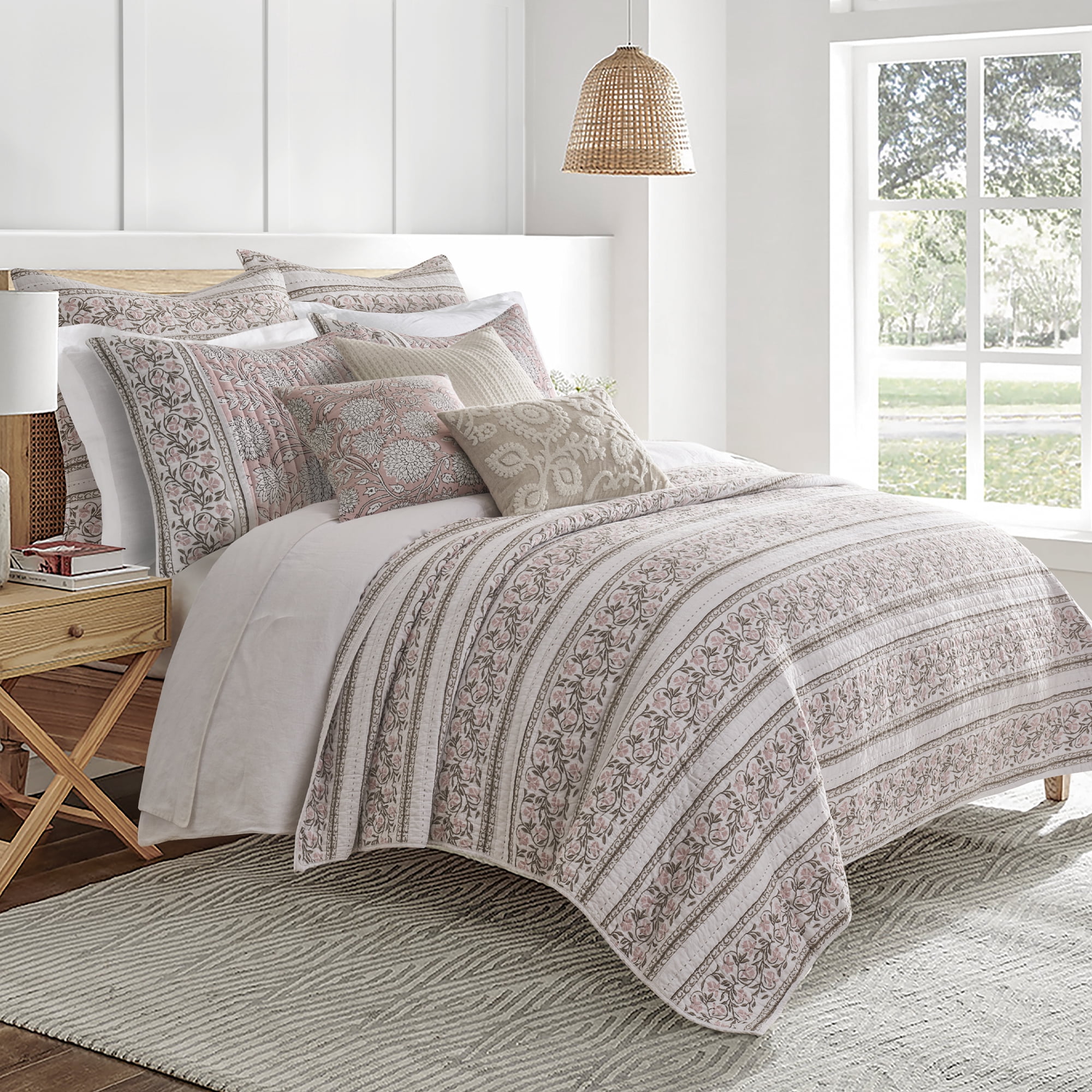 Levtex Home Adare BLUSH Reversible Twin / Twin XL Quilt Set (68x86in) with 1 Pillow Sham (26x20in) - Floral Bedding - BLUSH White - Cotton Twin Size Quilt Bedding Set - Lightweight, Soft, Pre-Washed