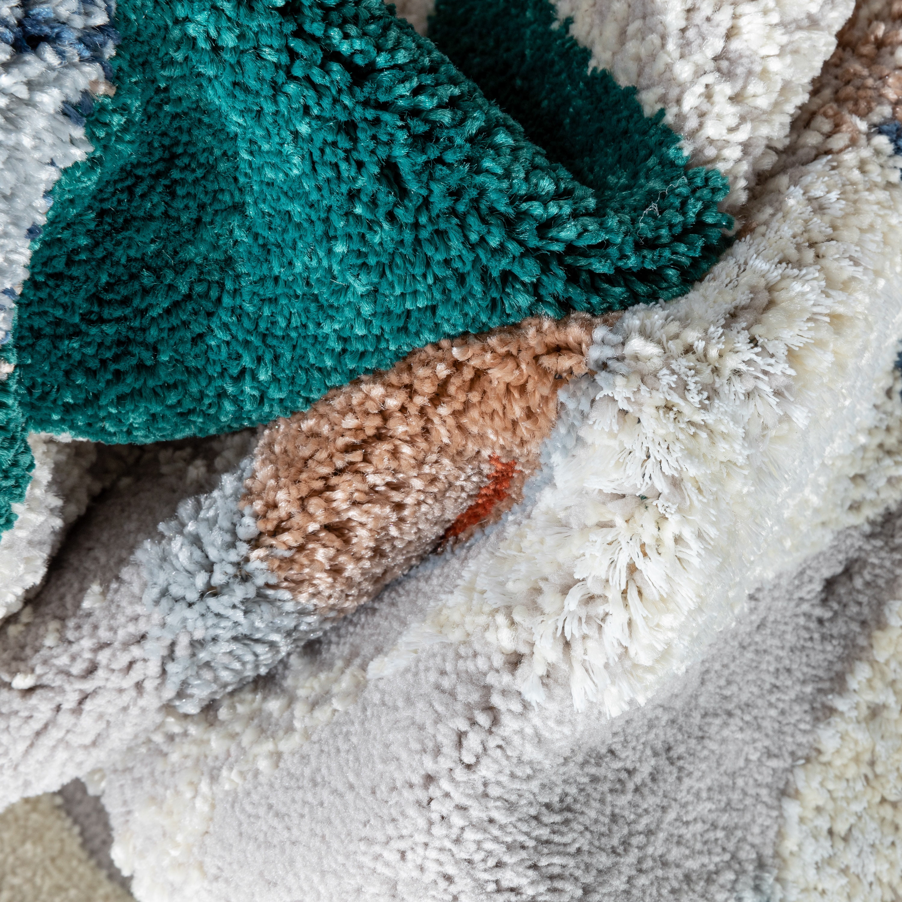 Well Woven Vintage Geometric Area Rug, 7.83' x 9.83', Geometric Pattern In Contemporary Colors, Super Soft-Textured Yarn, Easy To Clean