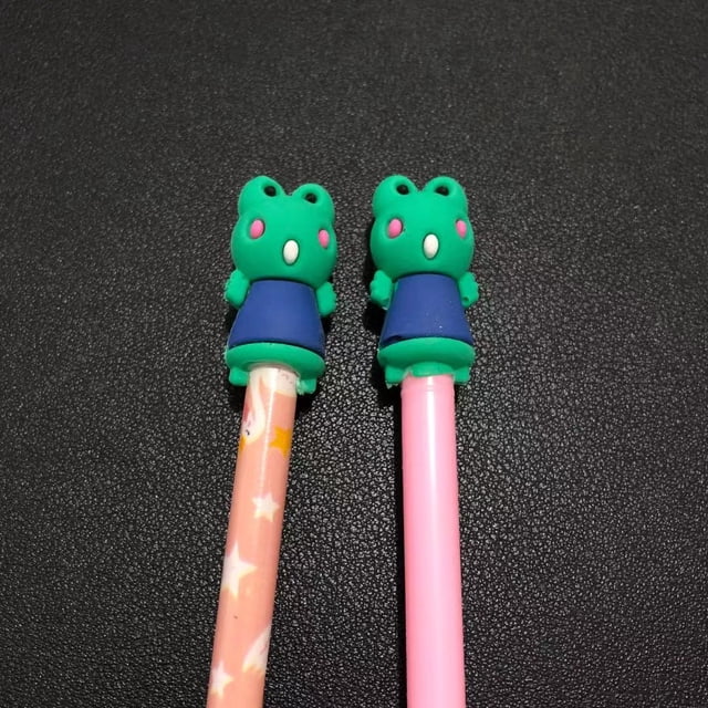 Estuche para lápices de silicona con dibujos animados, minilápiz con forma de fruta tridimensional, agarre para lápices de gel, accesorios para bolígrafos