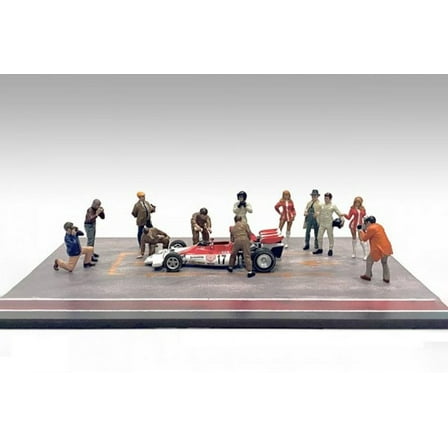 Race Day Metal Figures Set 5, Multi- - American Diorama 38363 - 1/43 Scale Figurine