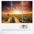 thumbnail image 1 of Vineyard avec Coucher de Soleil Orageux, 1 of 1