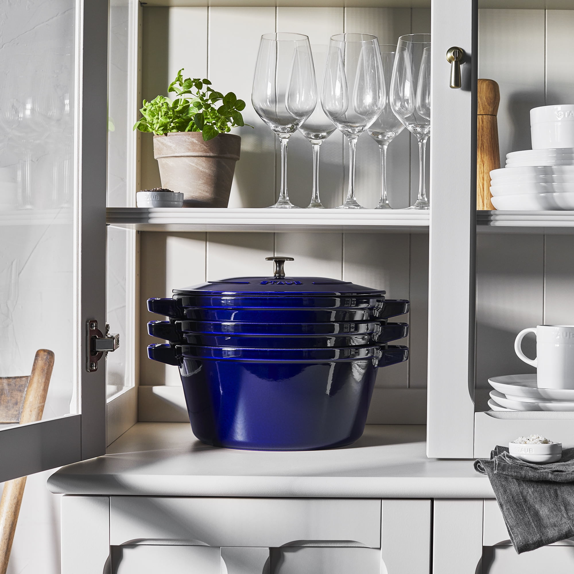 Staub Stackable 4 piece Dutch Oven Set – Kitchen a la Mode