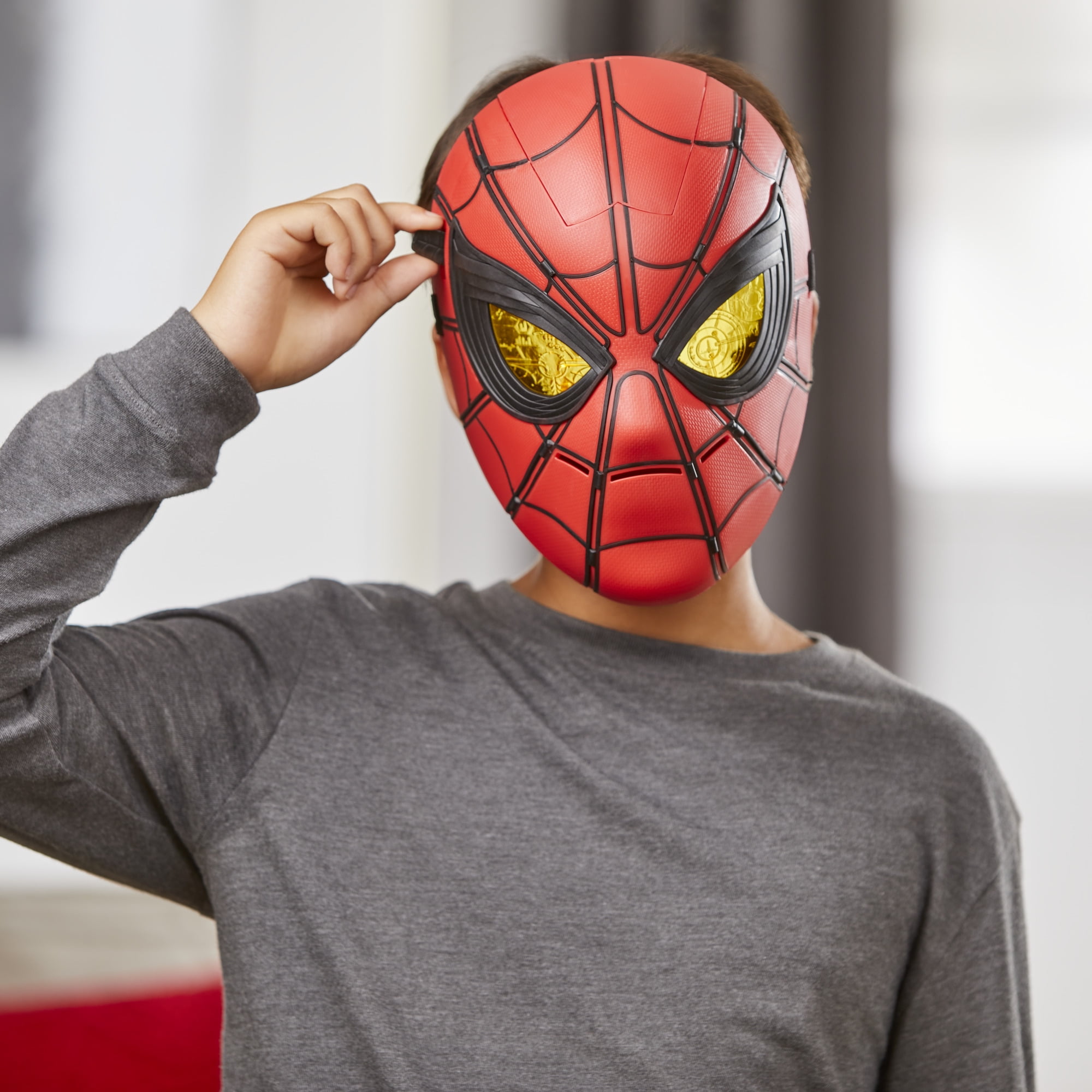 Masque électronique Hasbro Spider-Man: No Way Home Glow FX