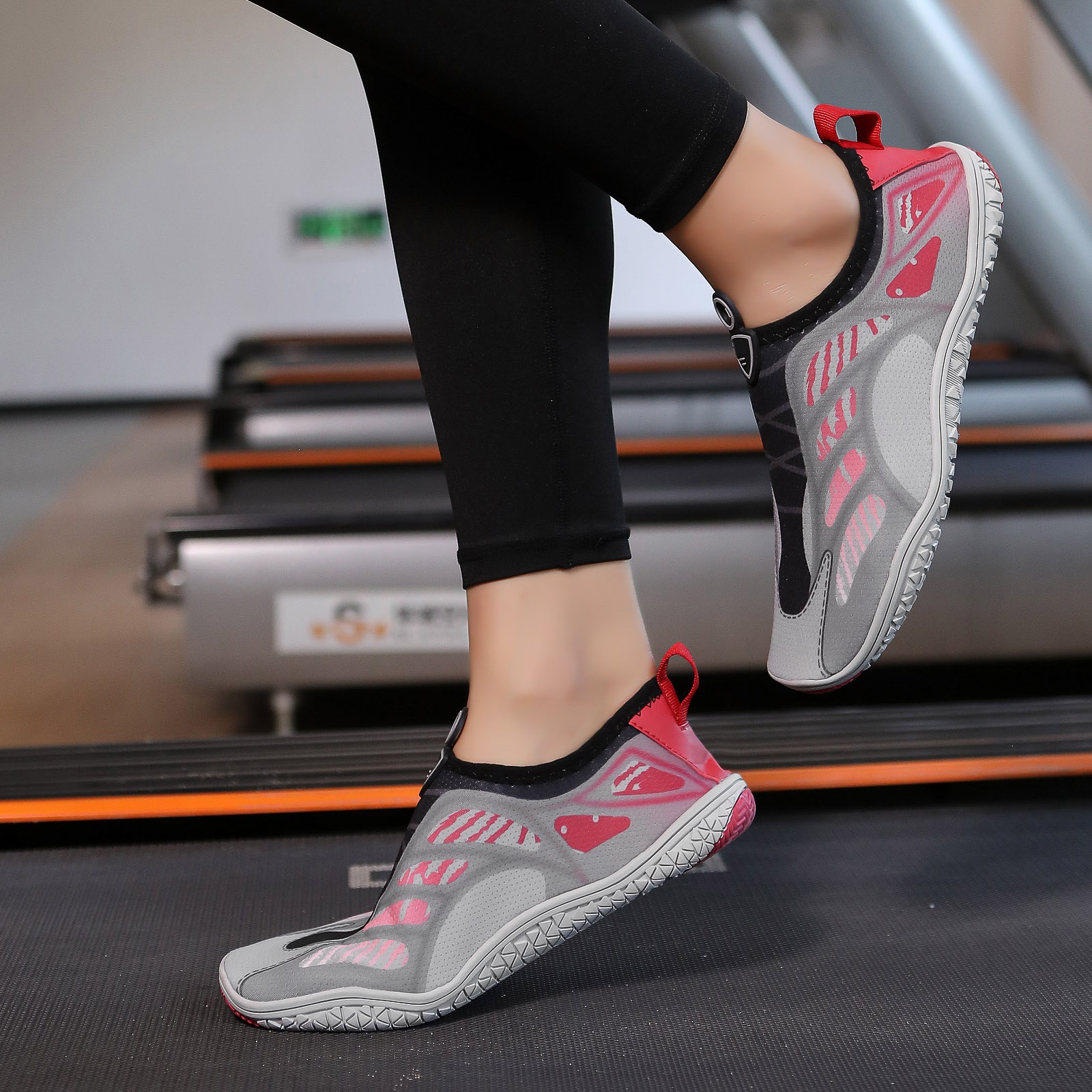 VBARHMQRT Water Shoes for Women Wide Width New Outdoor Surf Shoes Men's Swimming Wading Shoes Couple Creek Beach Shoes Five Finger Creek Tracing Shoes Women
