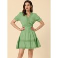 thumbnail image 3 of Mini vestido sólido Allegra K con cuello En V y cintura elástica para mujer Verde Claro S, 3 of 5