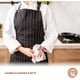 thumbnail image 4 of MasterChef Delantal de Cocina para Hombre y Mujer, Pinst Blanco y Negro, 4 of 5