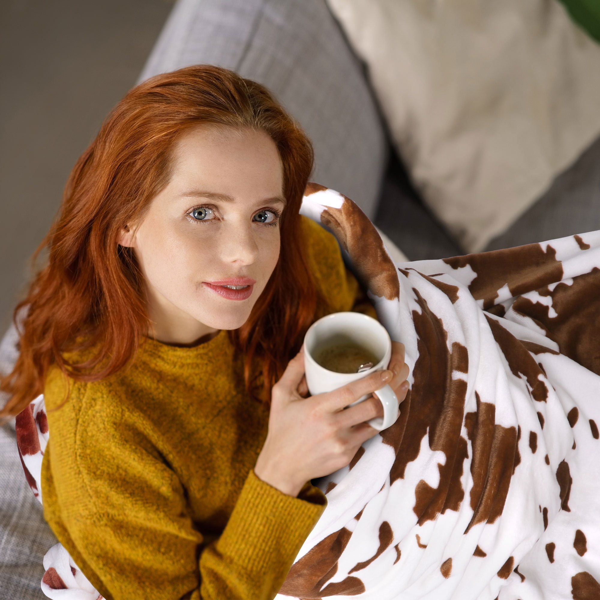 PiccoCasa Cow Printed Soft 300GSM Flannel Throw Blanket Sofa Bed Brown 59" x 79"