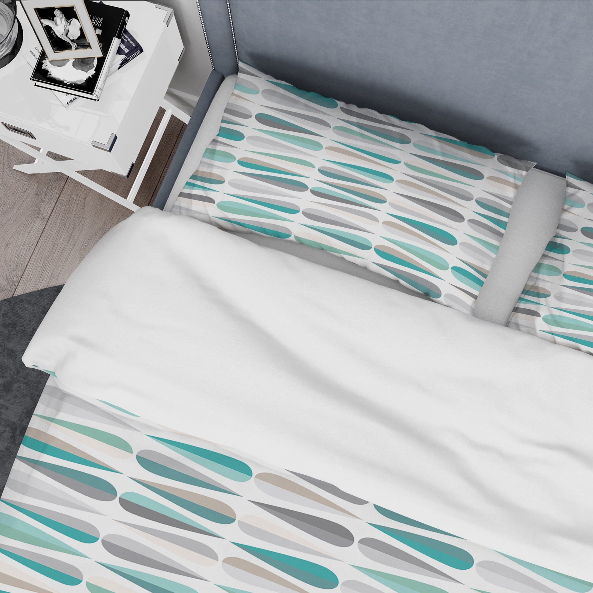 Designart 'Retro Abstract Drops III' Mid-Century Modern Duvet Cover Set