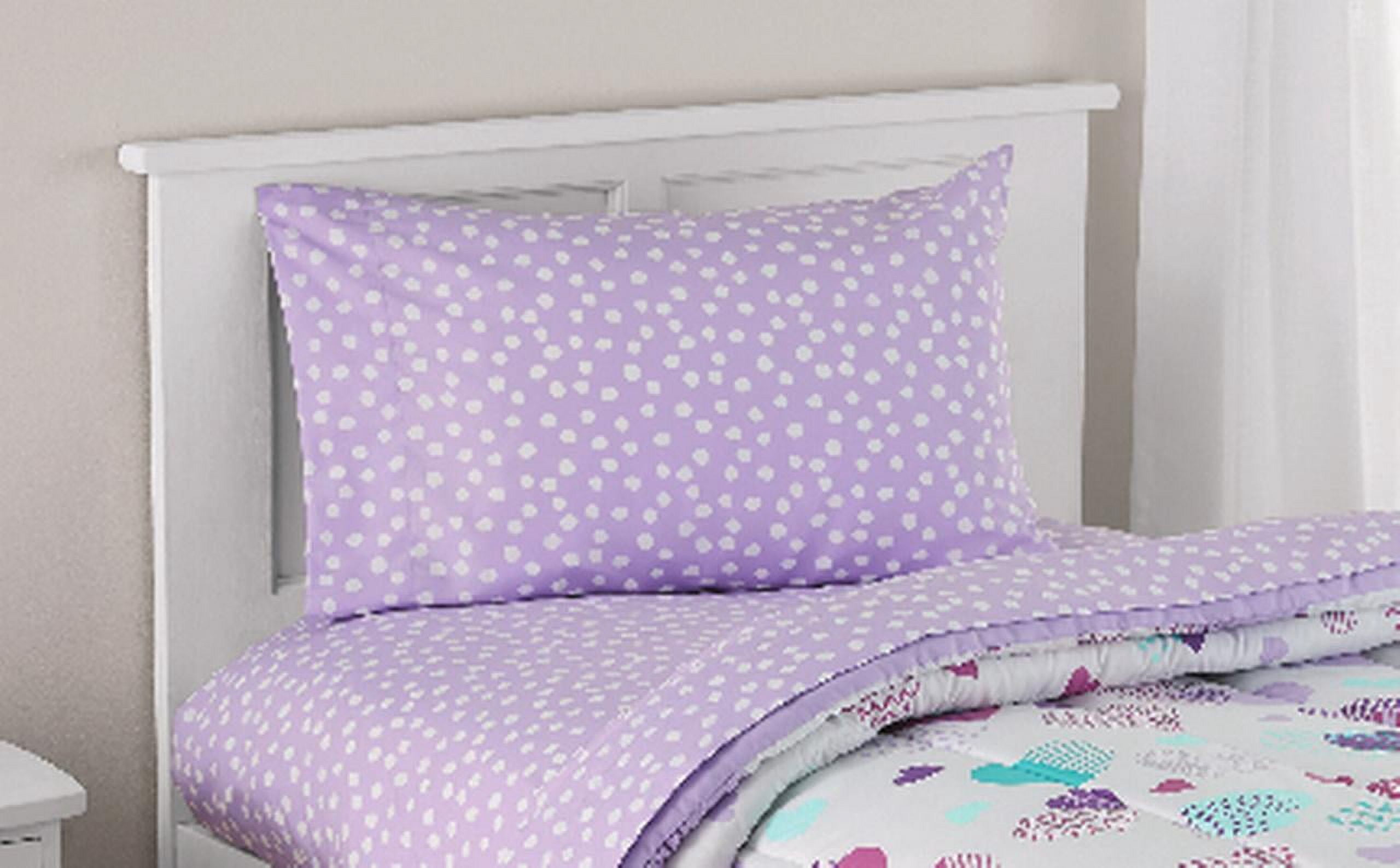 Your Zone Hearts Bed-in-a-Bag Complete Bedding Set in Multicolor