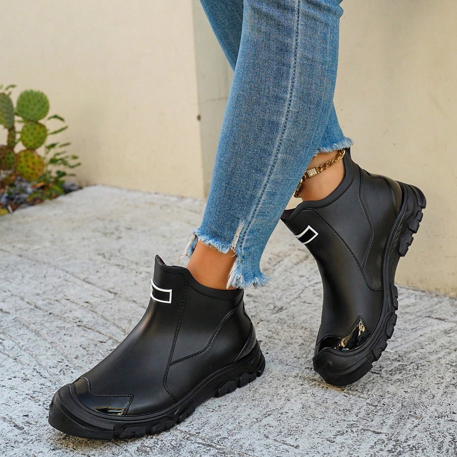 Stylago Ankle Rain Boots for Women Water Proof Garden Boot Wide Mouth Outdoor Comfortable Slip on Rubber Shoes for Rainy Black Size 9.5