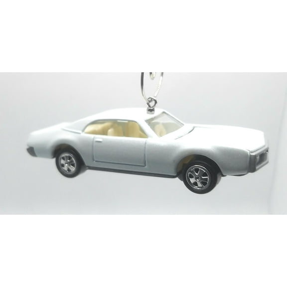 Christmas Ornament for Oldsmobile Toronado White