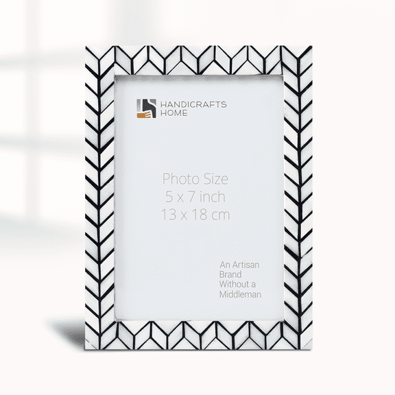 Handicrafts Home Black & White Chevron Bone & Resin Inlay Picture Frame, 5x7 Photo Frame for Wall or Tabletop, Modern Farmhouse Home Decor, Gallery Wall- Artic Horizon