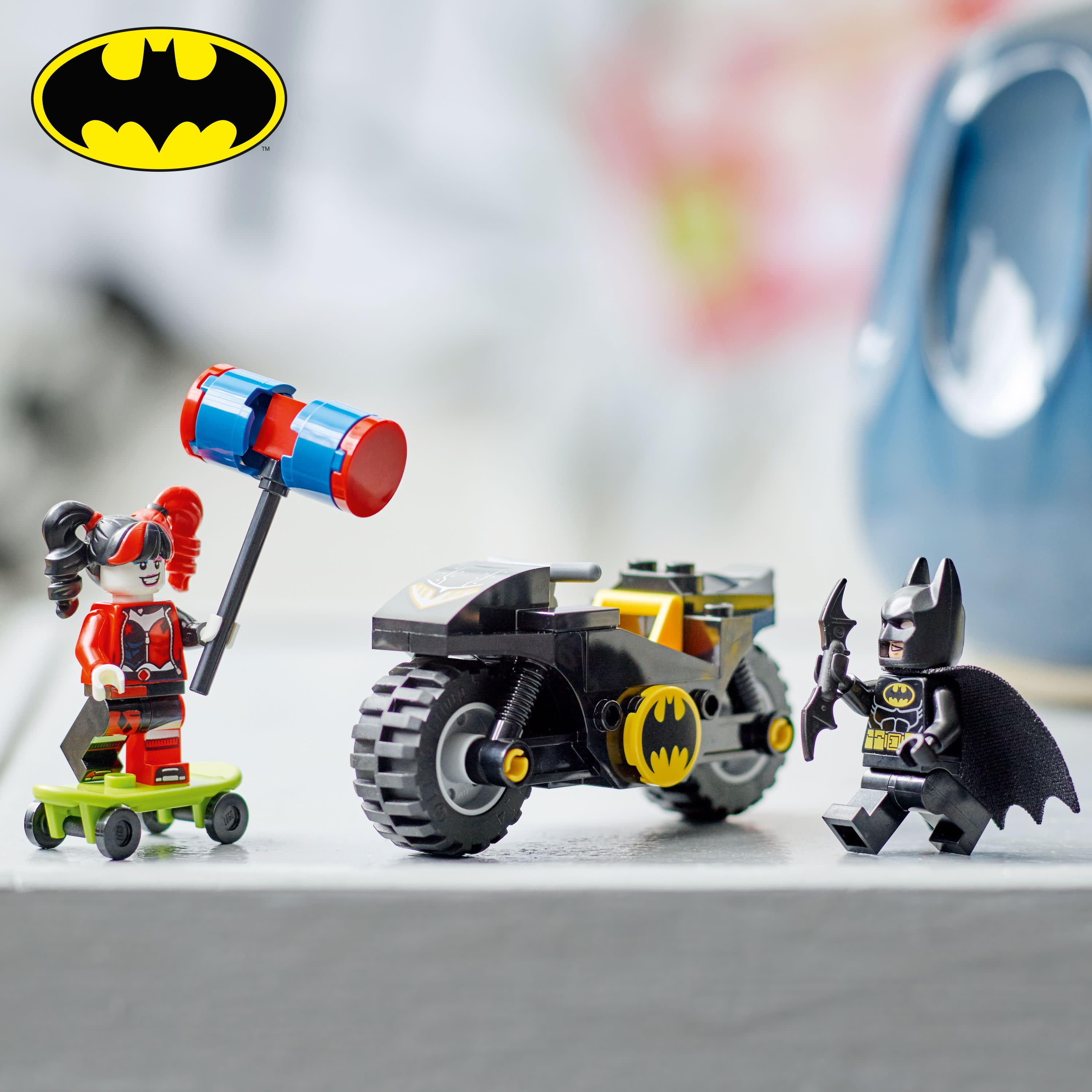 Lego Lego Batman Versus Harley Quinn Com Veículo 76220 em Promoção na  Americanas