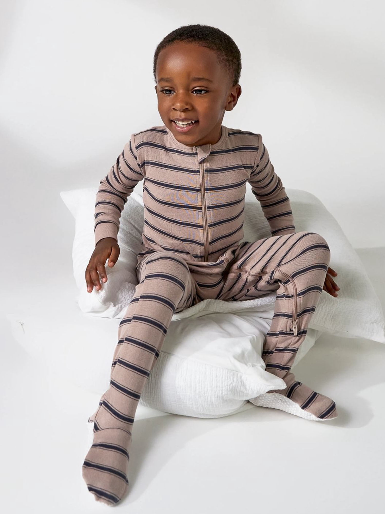 Gerber Baby and Toddler Neutral Tight Fitting Footed 2-Way Zipper Unionsuits, 2-Pack, Sizes 0/3 Months - 5T