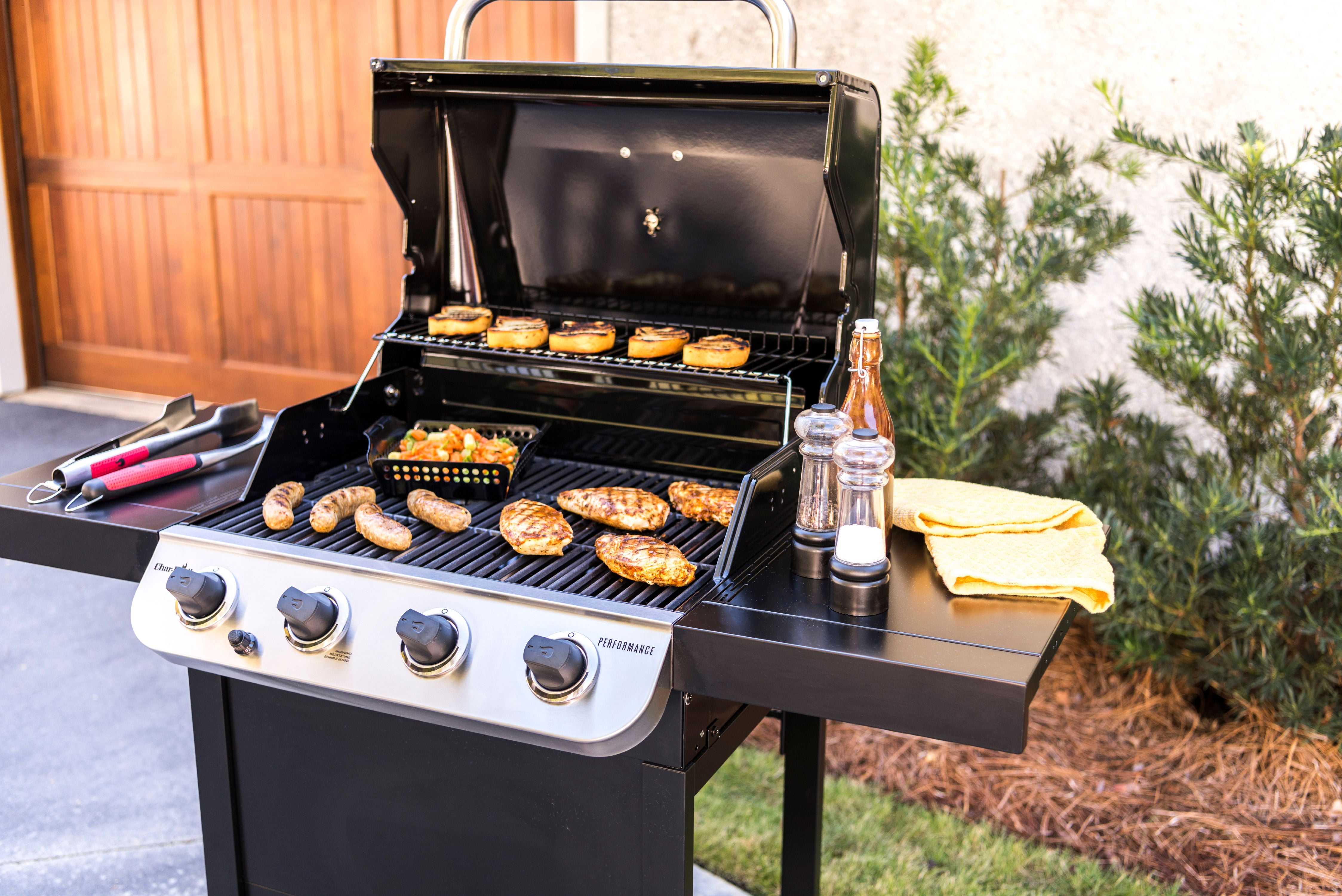 Revolutionary Self-Cleaning BBQ, Char-broil Smart E Review — WhatGear, Tech Reviews